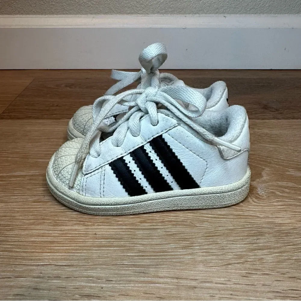 Adidas Unisex Baby Size 4.5 Superstar Lace Up Sneaker Shoes